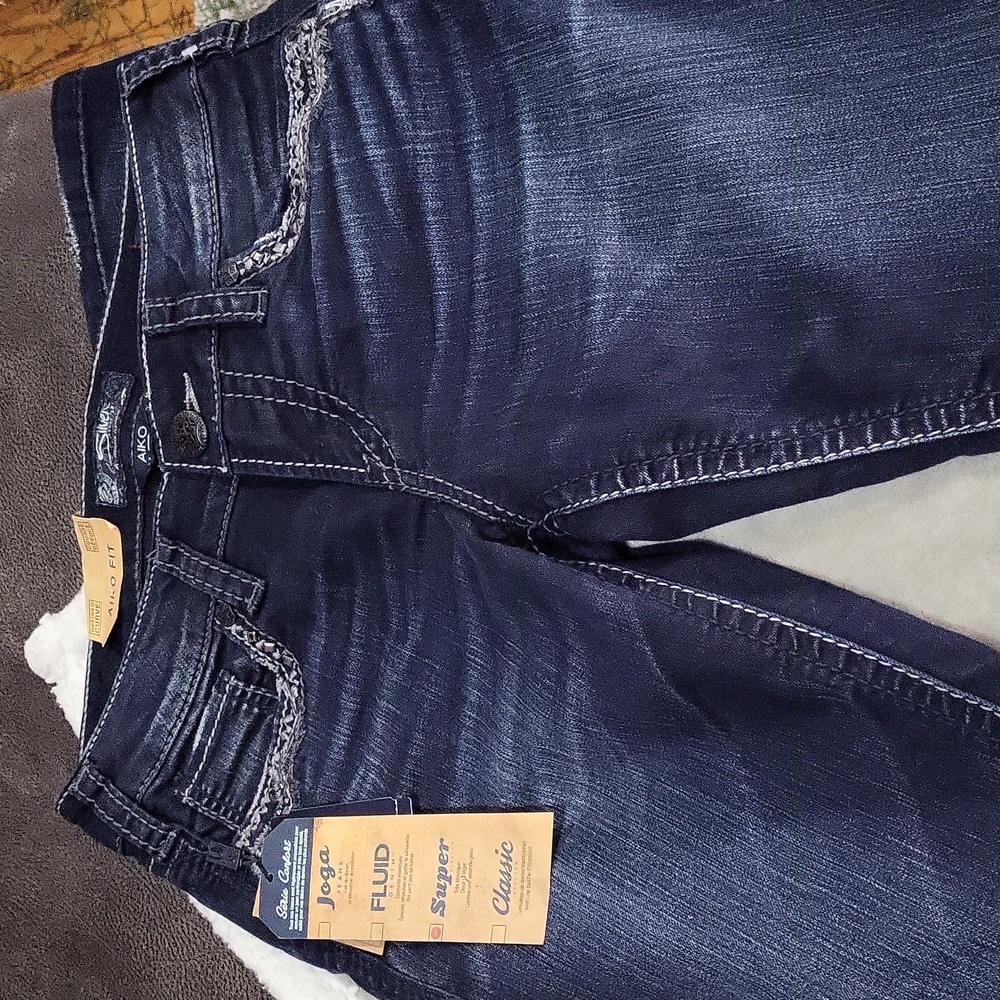 Silver Jeans Co. Jeans - Picture 3 of 16